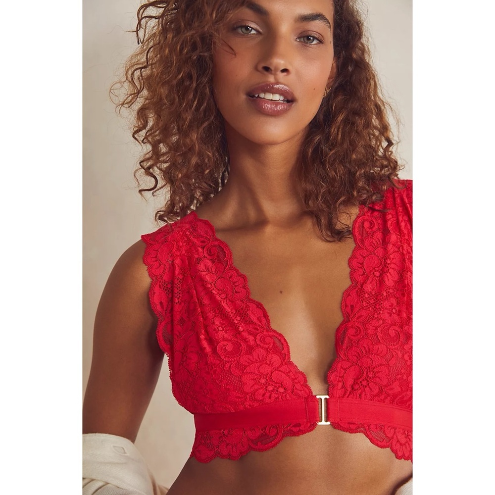 We Are HAH Got Ur Back Bra In Siren Red Size M